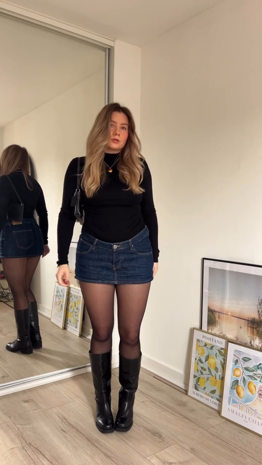 my go-to date night outfit, you literally cannot go wrong with a mini skirt, a black turtle neck and knee high boots for valentine’s day 🖤✨

also not my ripped tights lol

#datenightoutfit