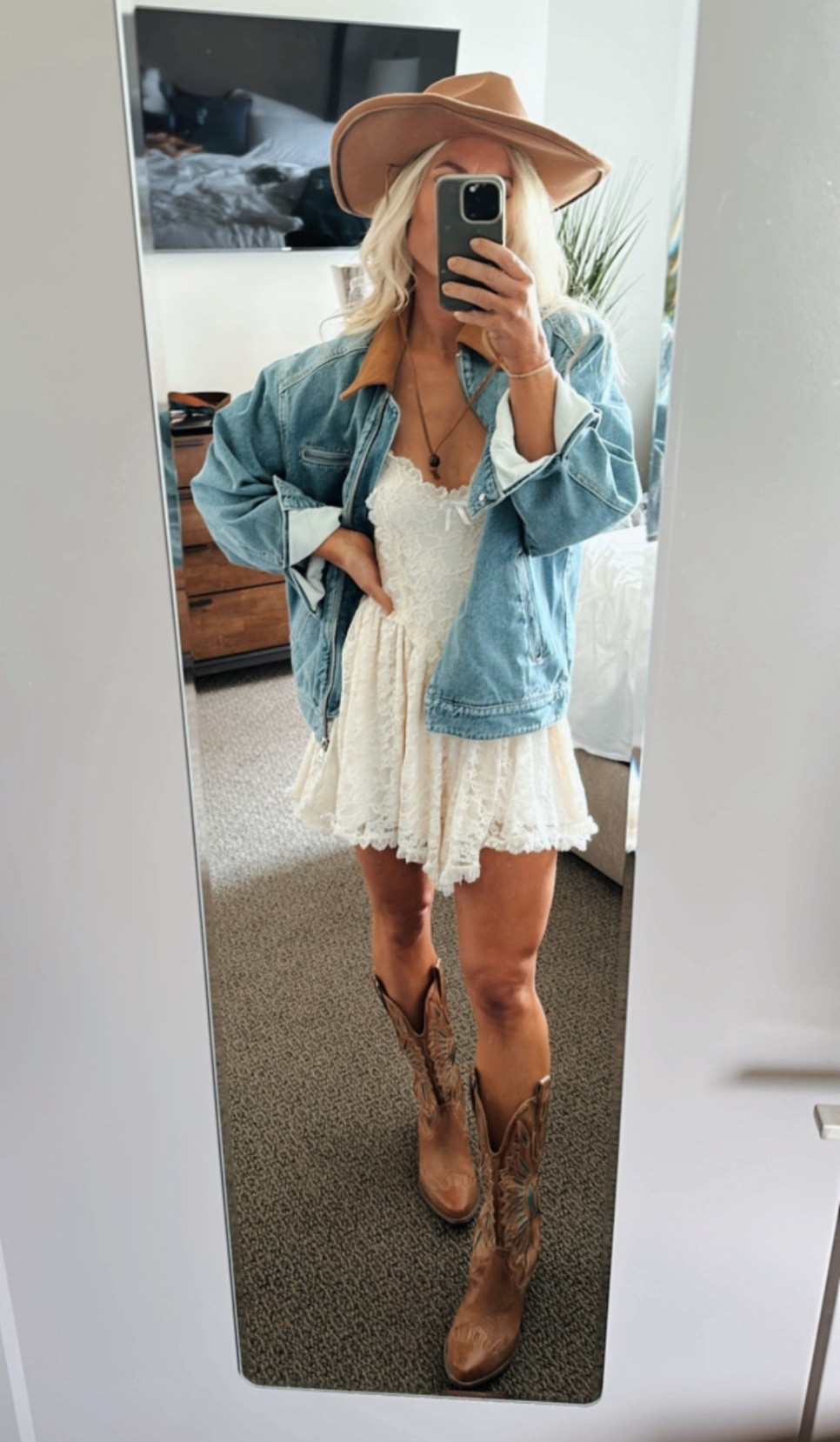 Barn jacket is 60% off!!

#LTKWorkwear #LTKTravel #LTKFindsUnder100