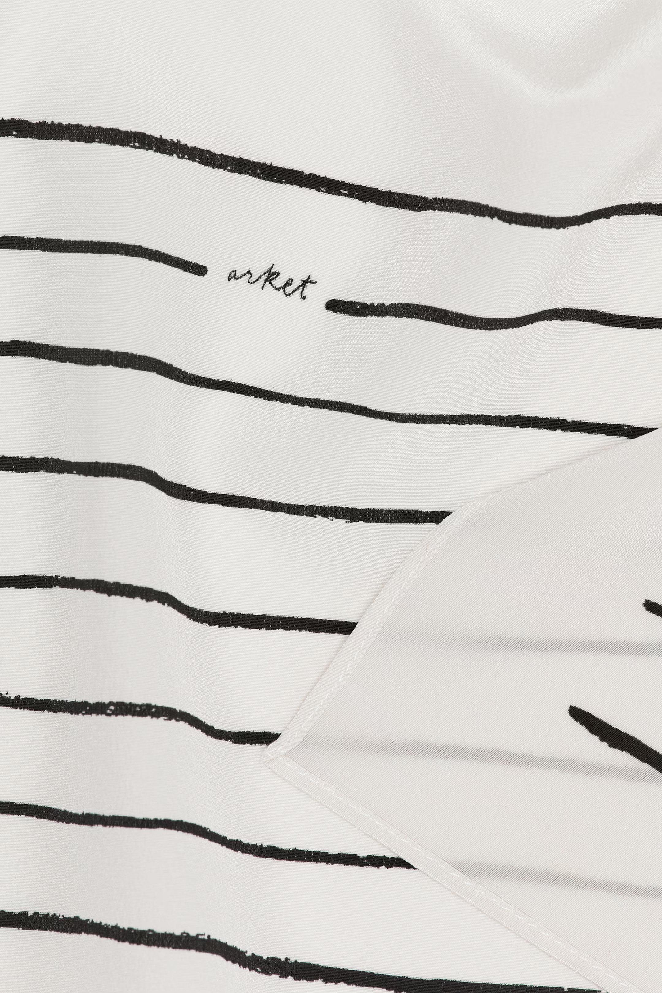 Printed Silk Scarf | H&M (UK, MY, IN, SG, PH, TW, HK)