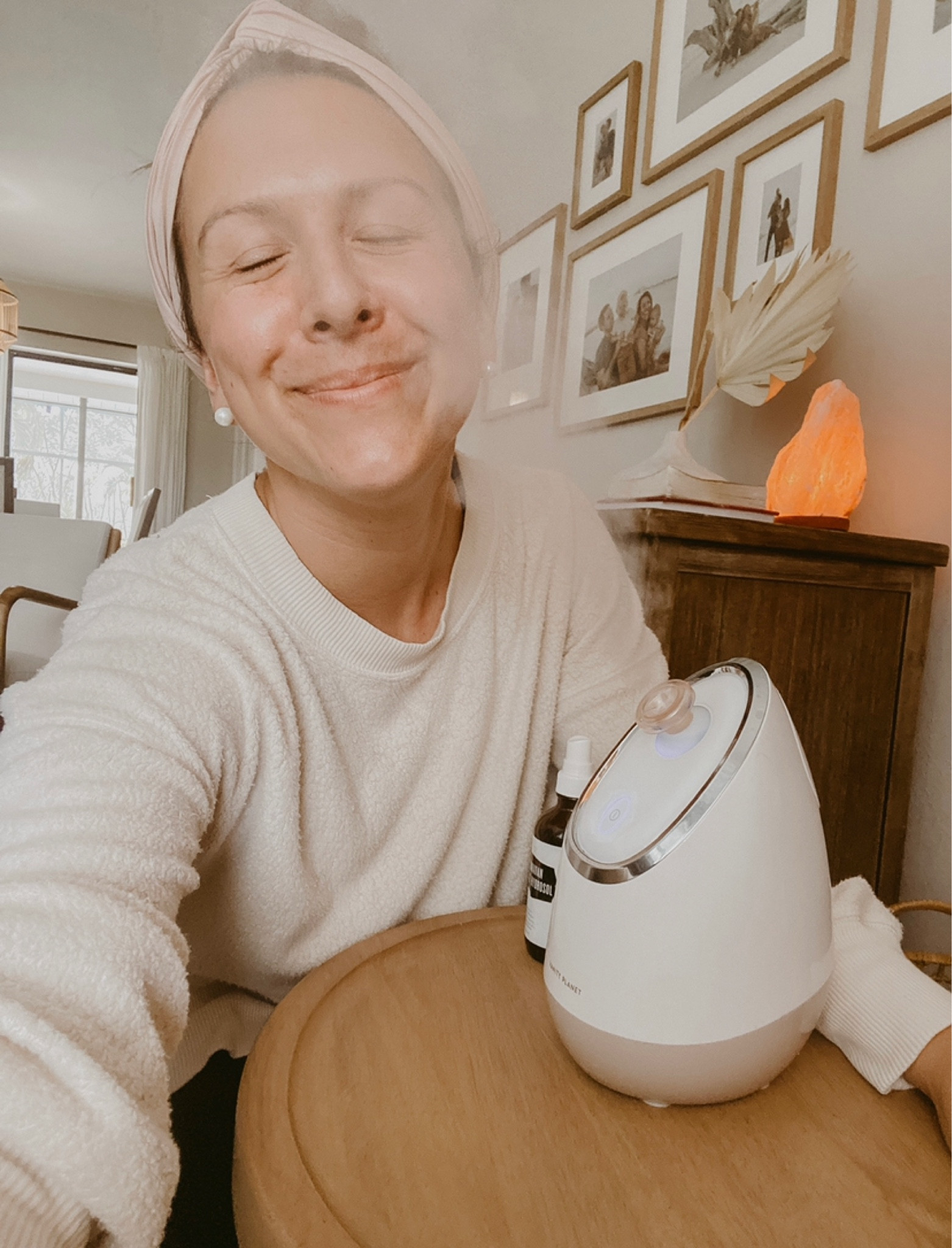 my favorite skincare “indulgence” for glowy skin 🤌🏽✨

#LTKbeauty #LTKFind #LTKunder50