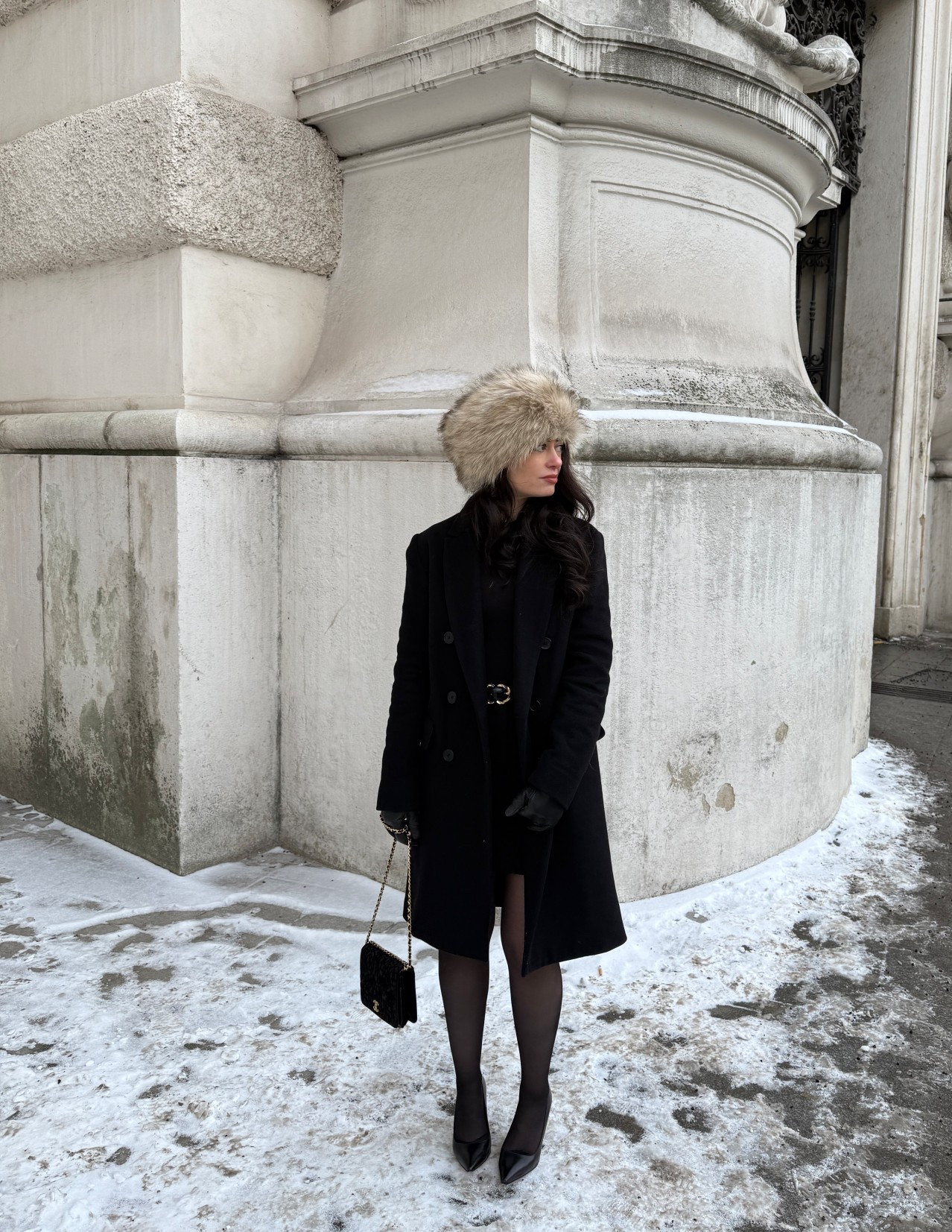 Hat: Amazon
Coat: Wilfred
Top: H&M
Skirt: Babaton
Belt: Mango
Heels: Via Spiga
Bag: Chanel

#LTKwinter #LTKpetite #LTKtravel