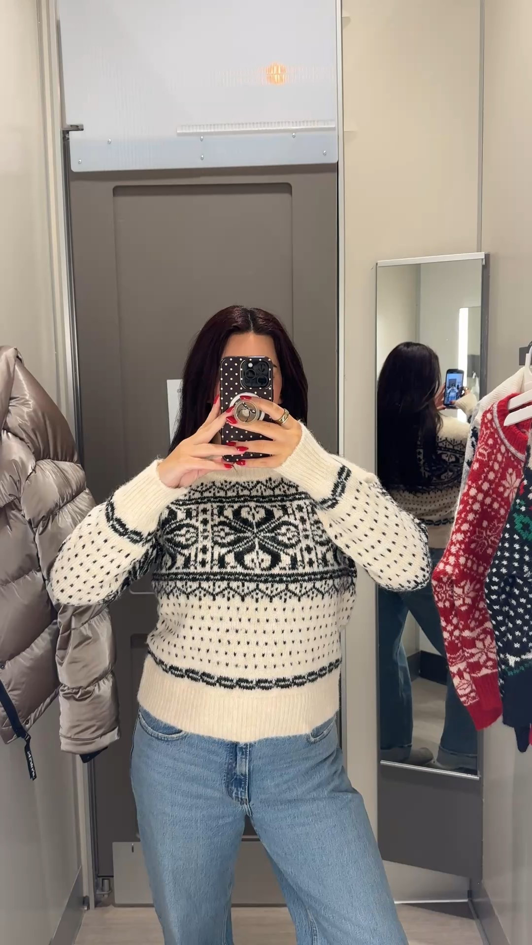 Cutest Christmas sweaters at target rn!! Linking some of my favs :)

#LTKHoliday #LTKSeasonal #LTKGiftGuide