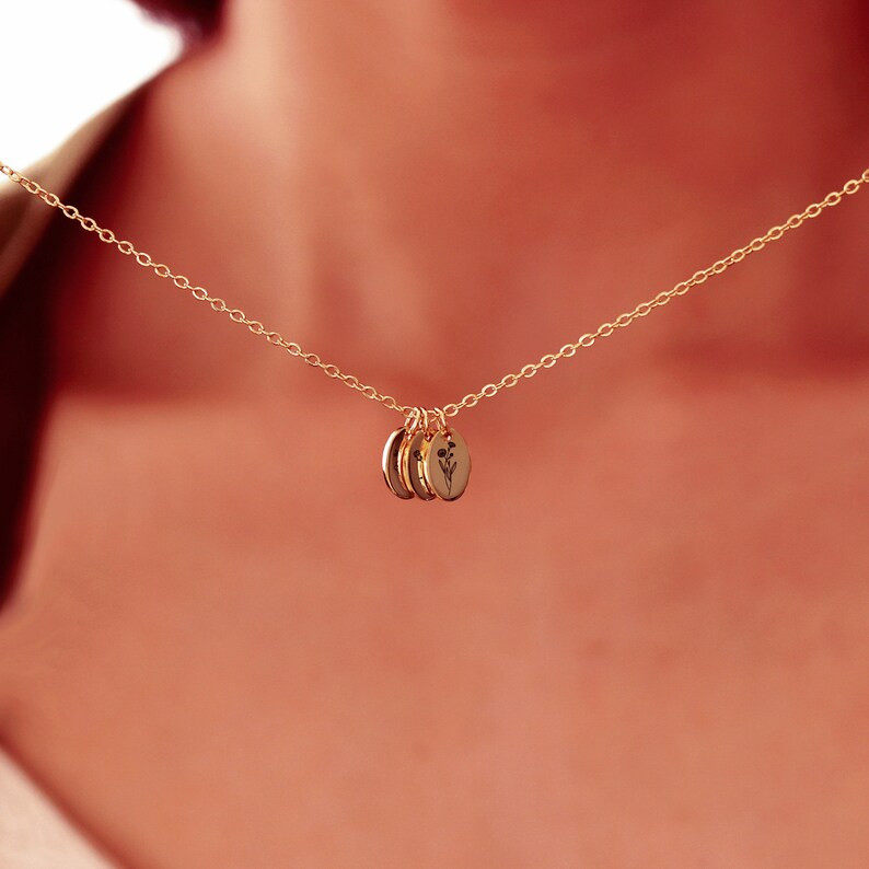 Tiny Flower Necklace,Bouquet Necklace,Family Birth Flower Necklace,Mom Necklace,Mother's Day Gift... | Etsy (US)