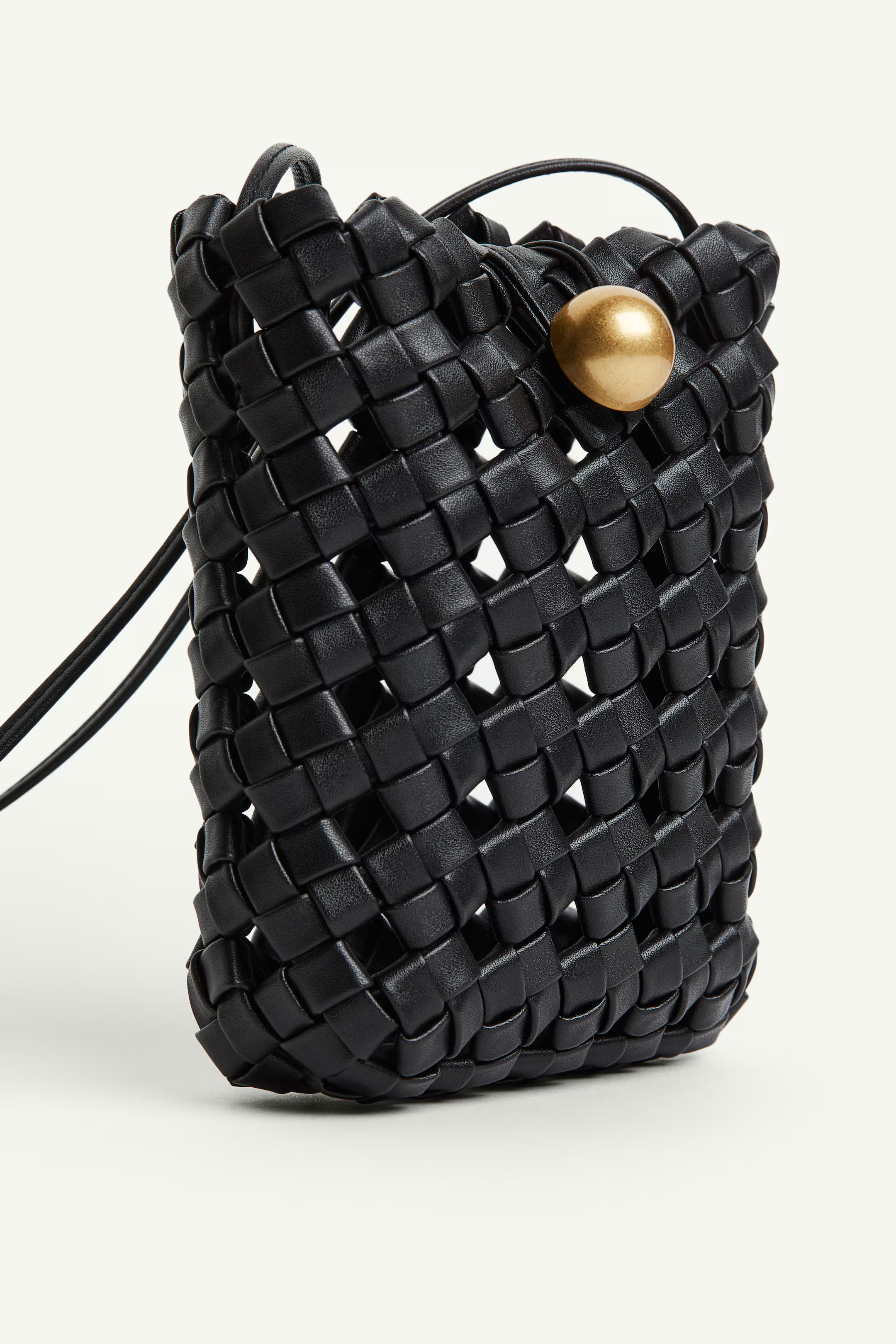 Braided phone bag | H&M (UK, MY, IN, SG, PH, TW, HK)