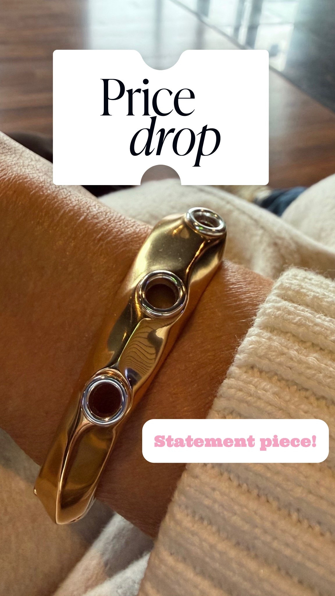 I love this because it goes with everything and is so easy to put on!! It’s a stunning bangle! s