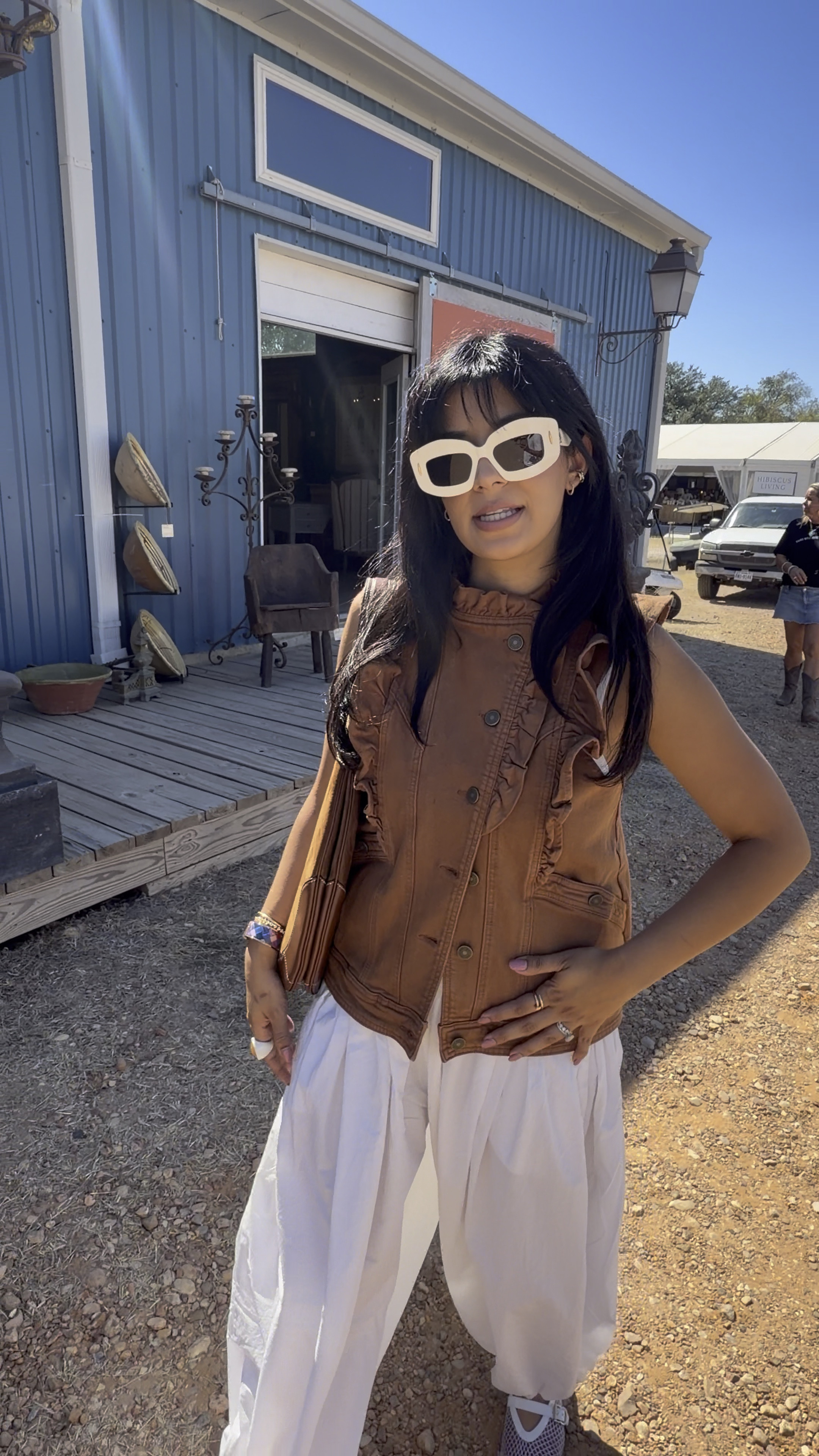 Round top ootd 

#LTKShoeCrush #LTKItBag #LTKStyleTip