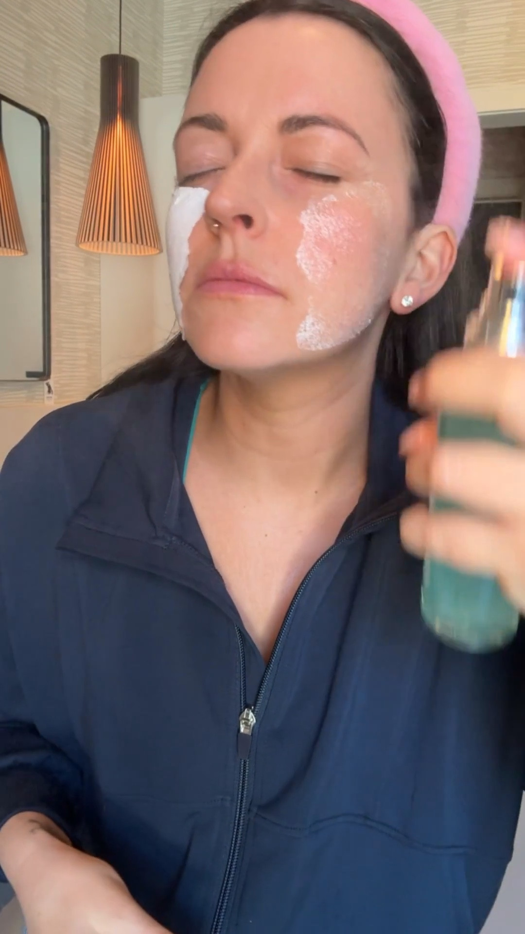 Anua Skincare has these 1 second melting collagen patches and I am SHOOK. You can get the bundle I’m using on sale on Amazon! 

#LTKSaleAlert #LTKBeauty #LTKgrwm