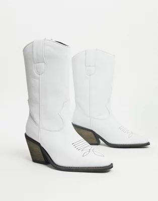 Vero Moda leather western cowboy boots in white | ASOS (Global)