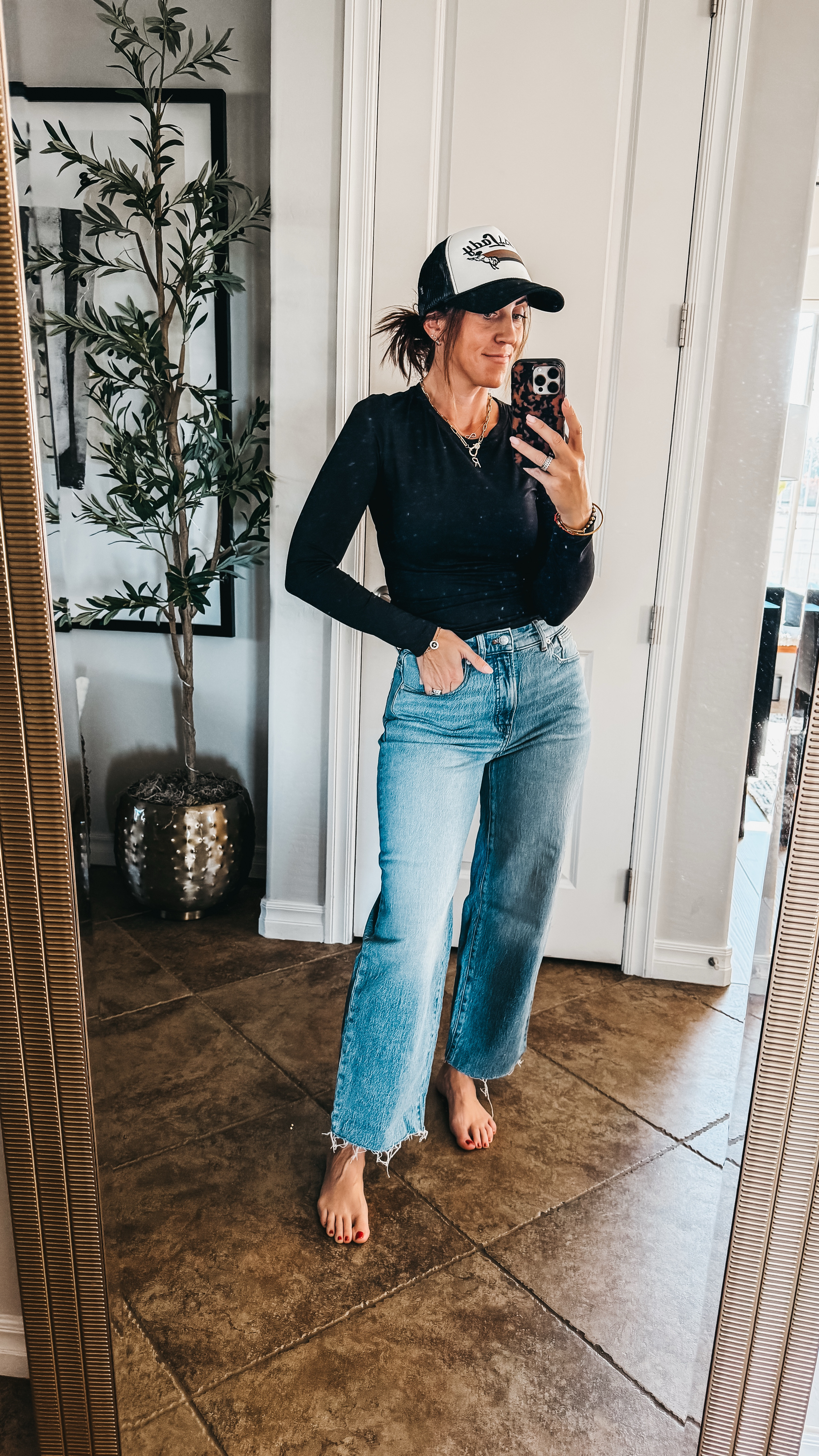 NEW JEANS! Perfect vintage wide leg denim jeans - wearing size 27. 

Love the fit, wash & stretch, yet still have plenty of structure 

#LTKWatchNow #LTKOver40 #LTKStyleTip