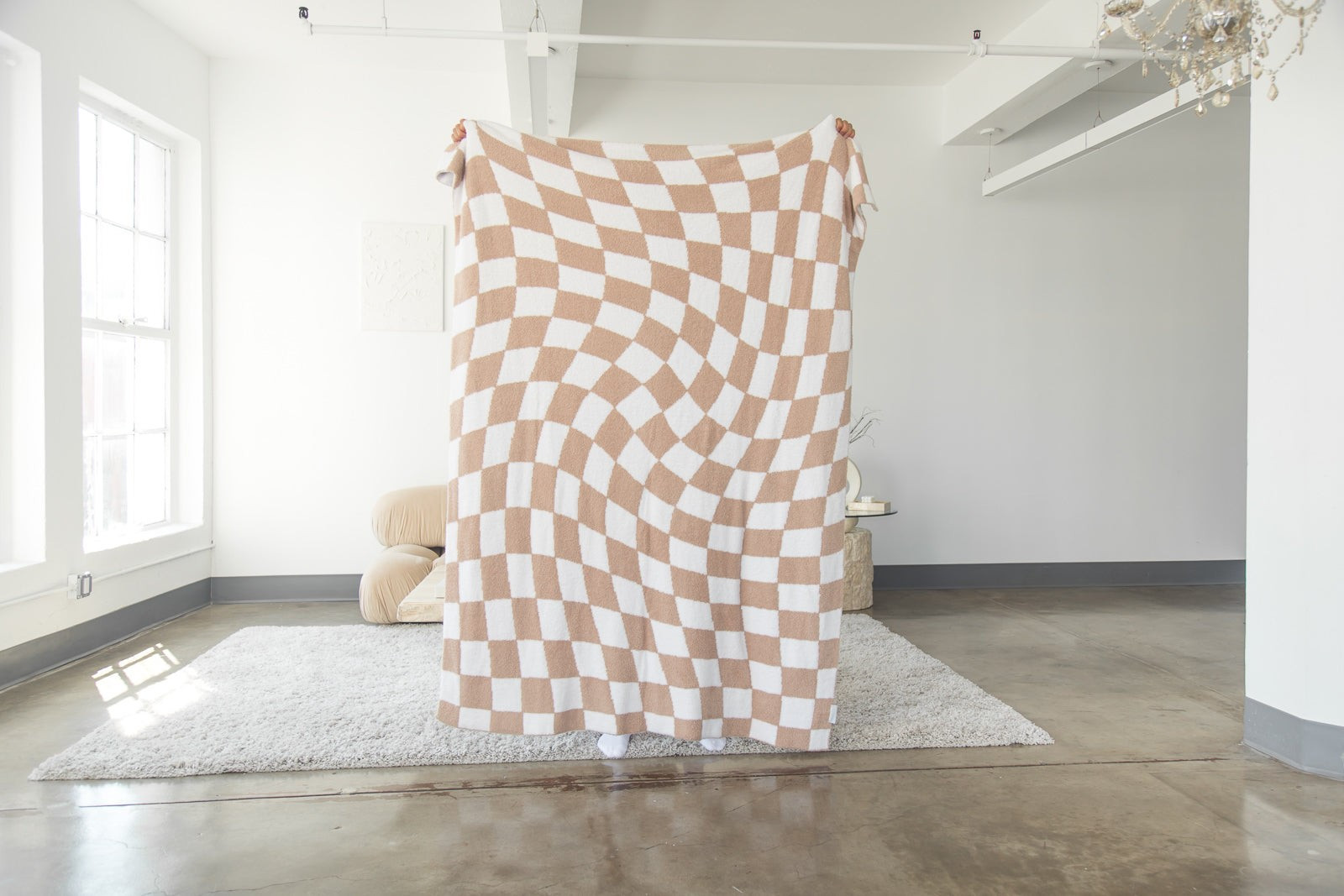 WAVY CHECKER BLANKET - SAND | The Act Of Lounging