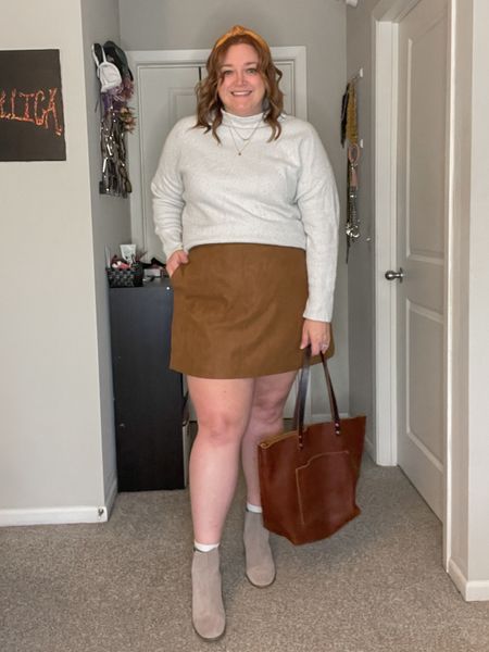 Fall skirt outfit idea! Skirt is on sale right now! 

#LTKplussize #LTKstyletip #LTKmidsize