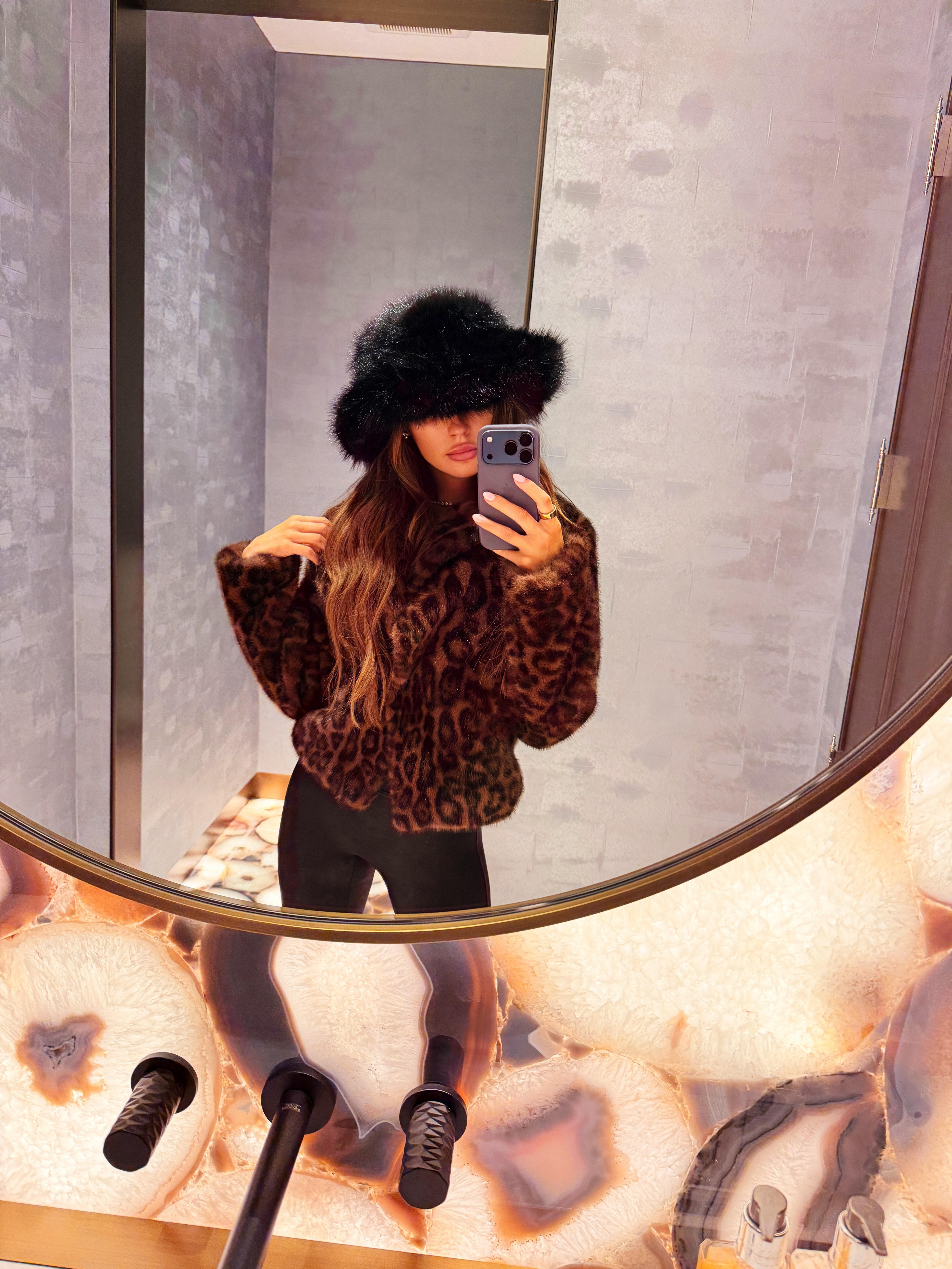 faux fur leopard crop jacket 

 

#LTKootd #LTKSeasonal
