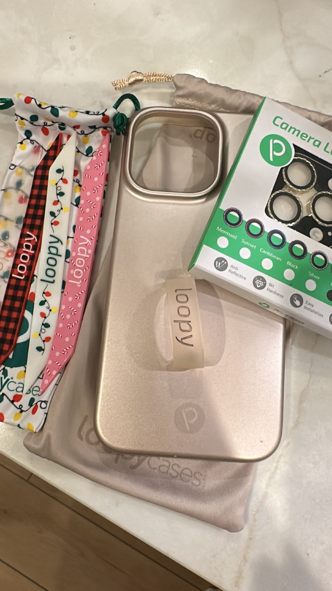 Loopy case holidays 

#LTKHoliday #LTKGiftGuide