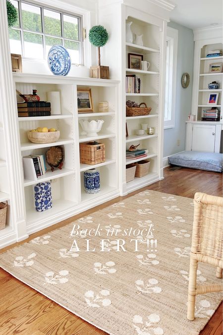 🚨This is not a DRILL!!🚨 Snag this gorgeous Erin Gates bloom rug for under $200!! 🤯😍🙌🏻 I have the 5x8 size in our office/sun room here and it’s one of my most requested rugs!! 🤍

P.s. if it’s sold out - just added this new look for less!! 🤯🙌🏻

Follow me ☝🏻 for more great deals, sales and affordable classic, coastal and grandmillenial home finds!! 🤍

#grandmillennialdecor #classicstyle #coastalstyle #preppystyle #chinoiseriechic #LTKSpringSale

#LTKsalealert #LTKhome