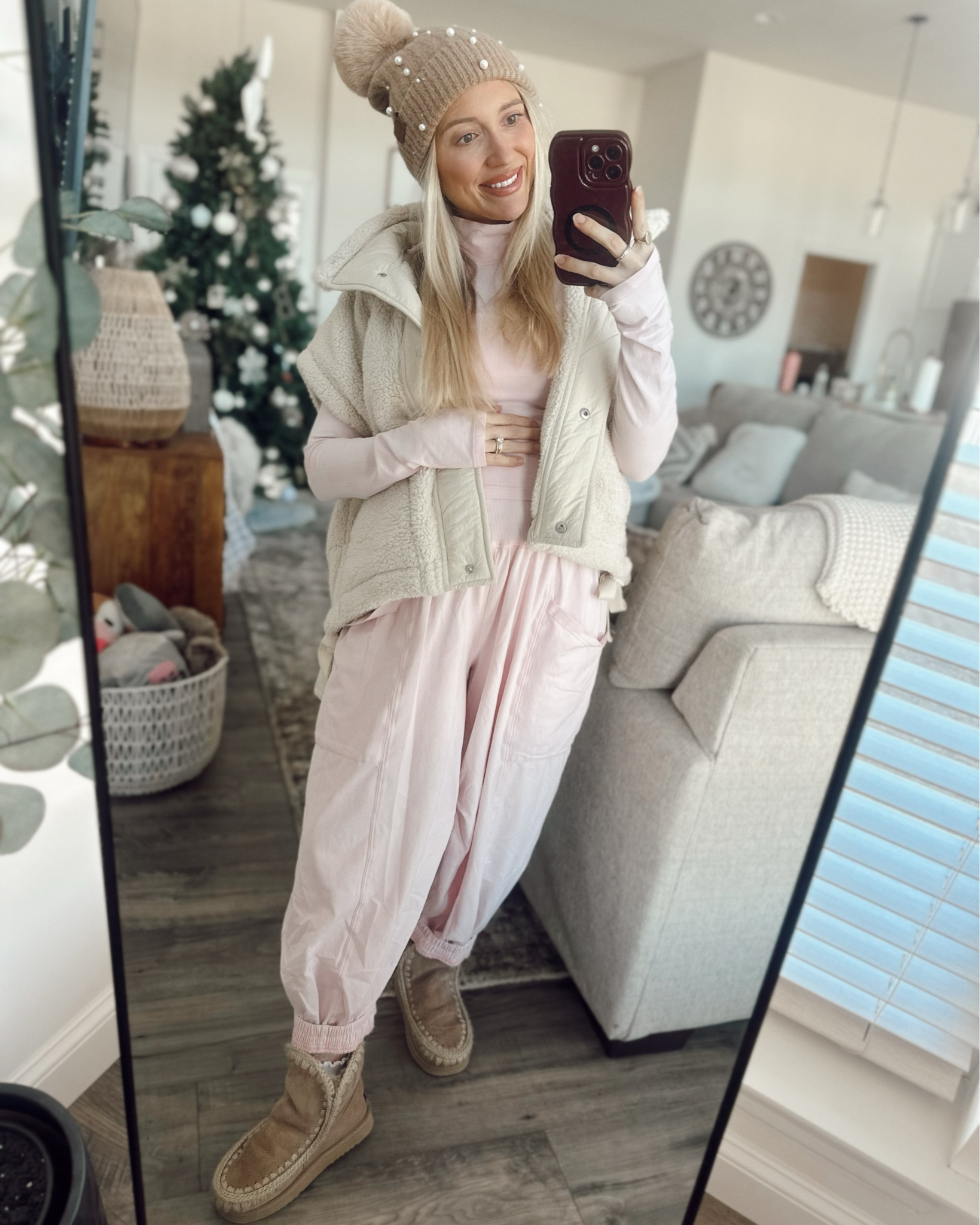 Hanging w the fam today before they head back to nc ❄️🤭💓

#LTKBump