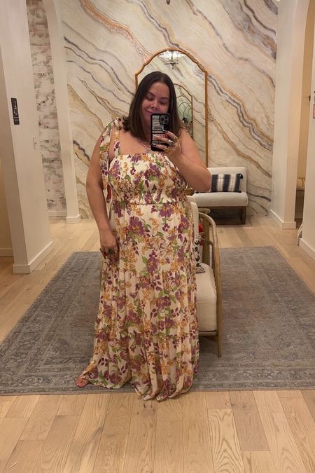 From my Mall of America Arula Try-On 

Wearing a size X in this - fits like an XL 

#LTKcurves