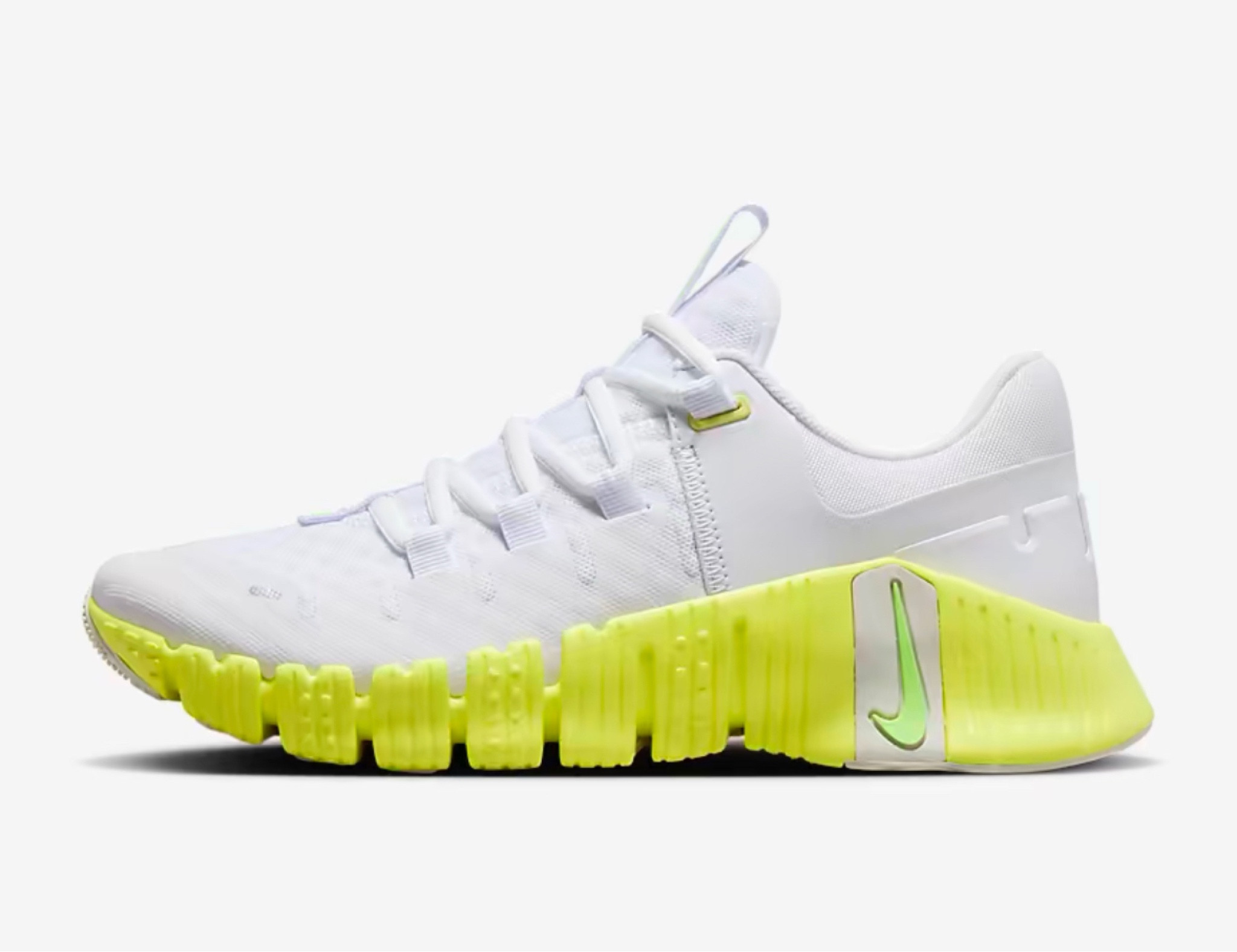 Mis tenis deportivos favoritos para mis entrenamientos de fuerza son estos y los amo tanto que tengo 6 pares en distintos colores.

#LTKstyletip #LTKfitness #LTKover40