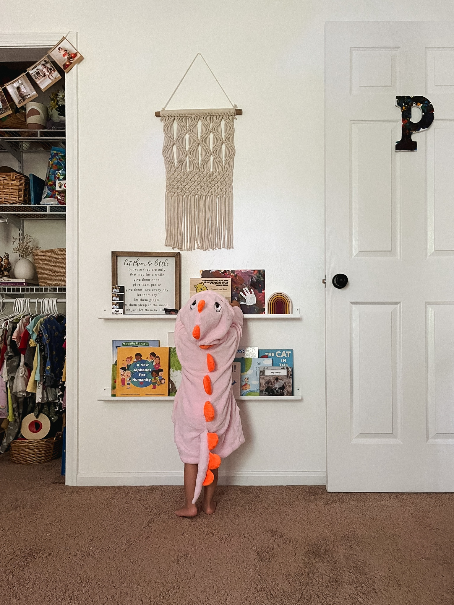 Baby girl’s first room 🥰

Montessori toys, Kids book, Mindful Children’s books, Nursery organization, Nursery decor, Home decor, Closet organization, Kids room

#LTKhome #LTKkids #LTKfamily