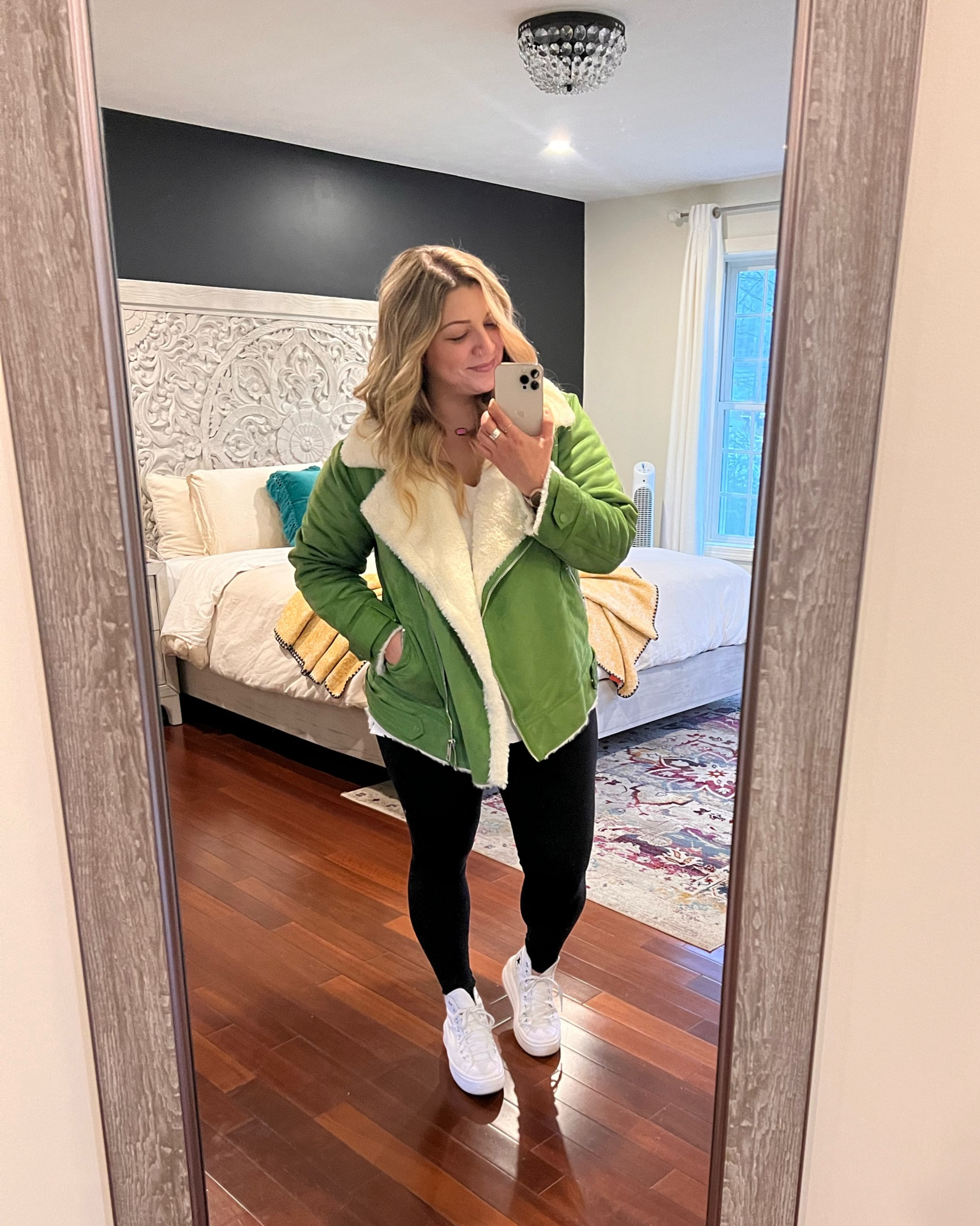 Todays comfy look for running errands.
#ltkmidsize #ltkshoes #walmartfinds #aeriefinds #converse

#LTKFind #LTKSeasonal #LTKfit