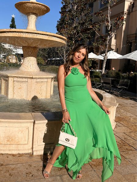 This beautiful green dress from #Revolve is perfect for any special occasion and it can worn year round. 💚 It’s on sale and available in all sizes! Originally $278, now $145! 

✨If this dress is not your thing or you are looking for elevated basic items, Revolve is having a great sale now with many of their best pieces up to 70% off! I just updated all my picks and was blown away by the deals and how many great things are included. Comment LINK to see my hand-picked faves all in one place…I combed through the sale items so you don’t have to!


#fashionover40 #mystyle #holidaysale #revolvesale #specialoccassiondress

#LTKHoliday #LTKsalealert #LTKover40
