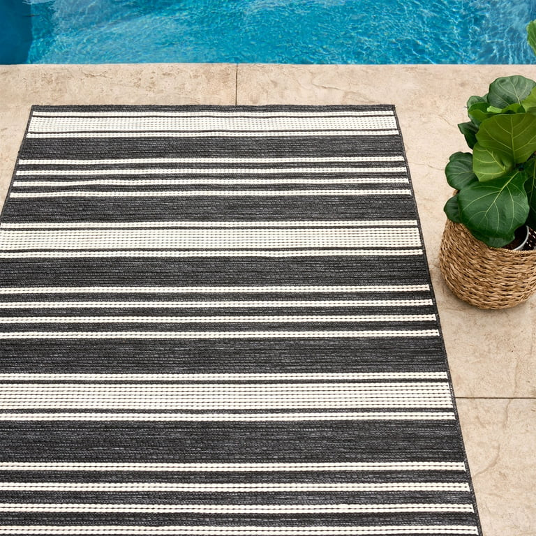 Better Homes & Gardens Black & White Stripe 7' x 10' Outdoor Rug - Polypropylene/Polyester | Walmart (US)