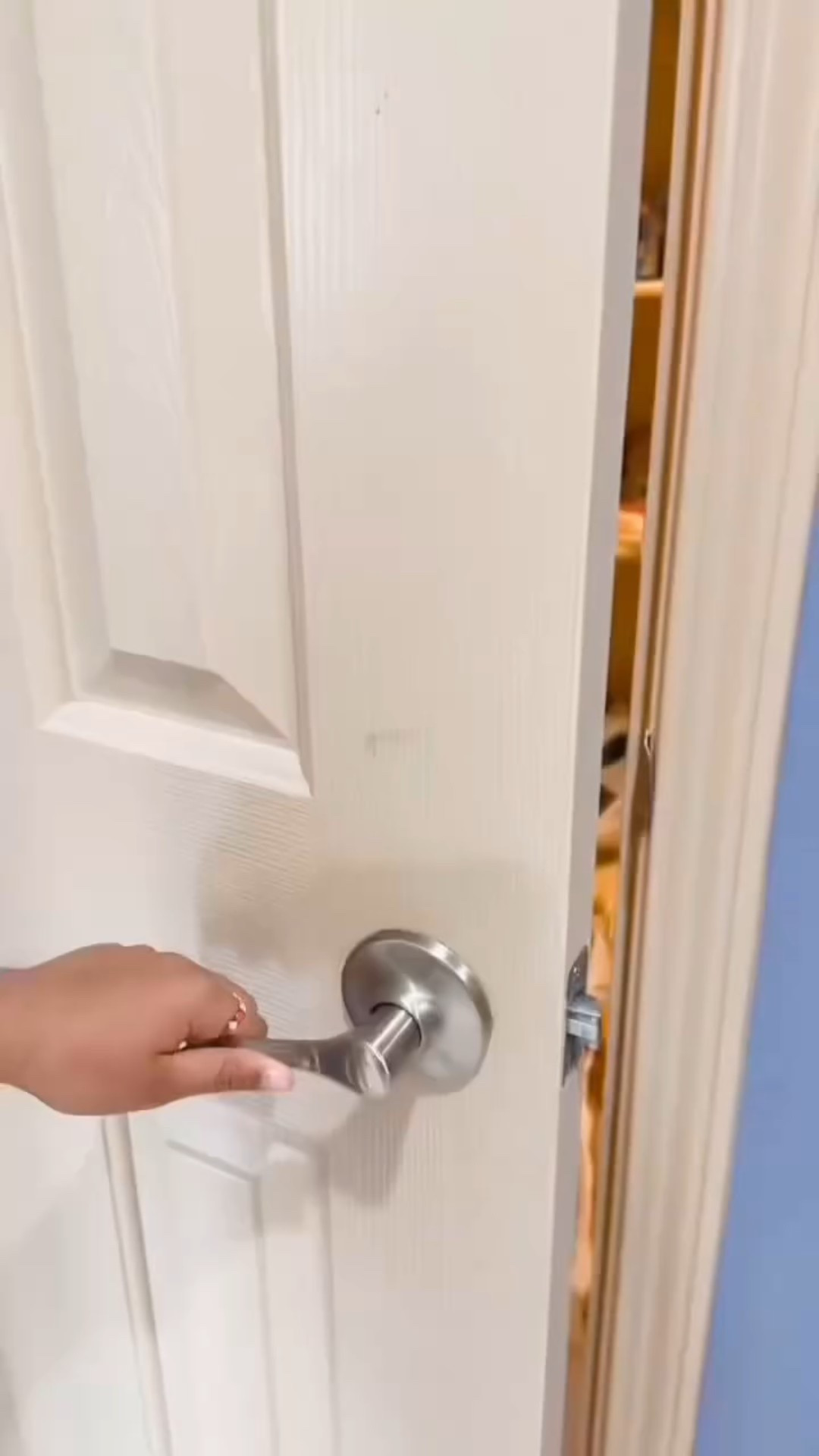 Is your pantry a little chaotic? Let’s get it back in shape🤩✨

We offer professional home organizing services in DFW, LA, Atlanta, Cleveland and other areas. DM us for more information and to book your consultation!🤭 

#pantrygoals #organized #organizedhome #pantryorganization #trendy #inspo #professionalorganizer