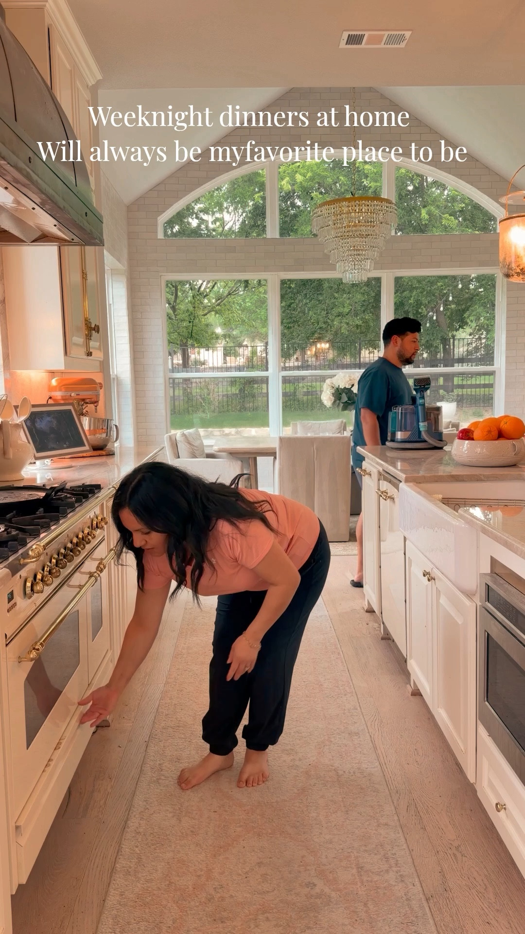 Weeknight dinners at home will always be my favorite place to be 💗

@Wayfair #wayfair #home