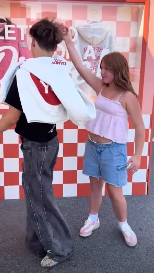 Shop ElleCee’s outfit 🌸

#LTKU #LTKPetite #LTKFindsUnder100