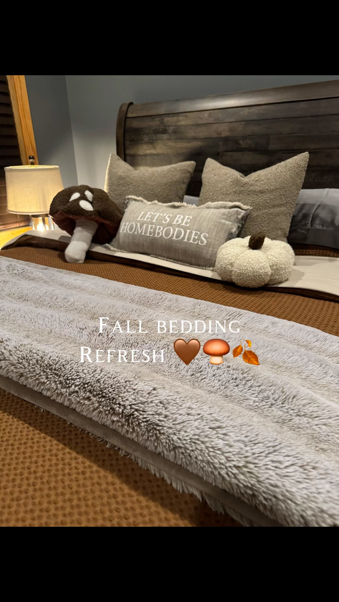 Fall bedding refresh! 🤎🍂🍄‍🟫
#fallbedding #cozybedding #beddingrefresh

#LTKSeasonal #LTKHome #LTKSaleAlert