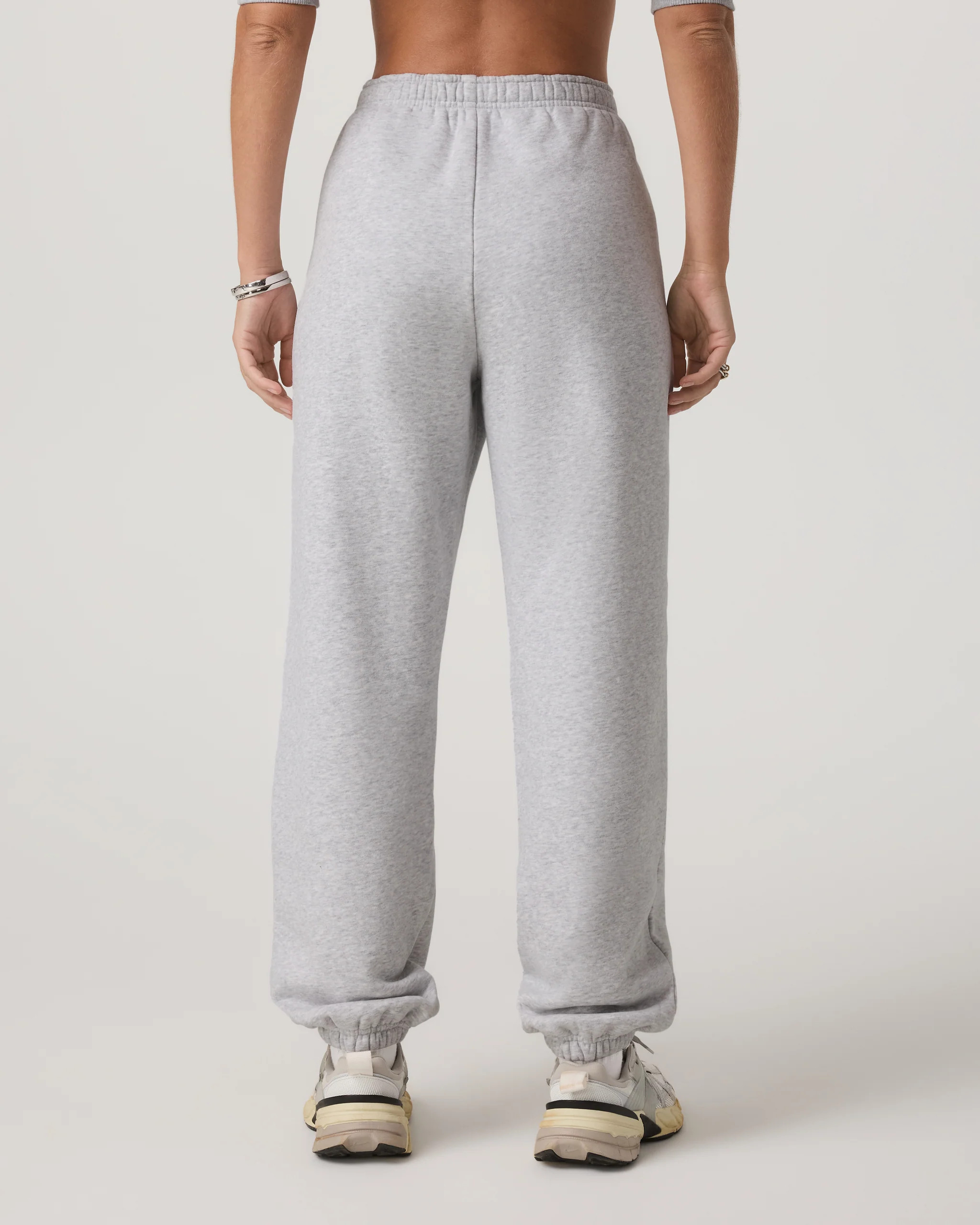 Restore Classic Sweatpant | Vuori Clothing (US & Canada)