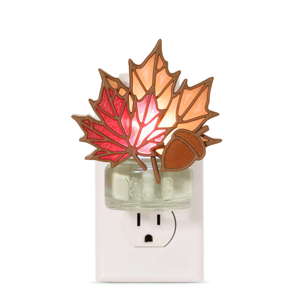Acorn Leaves ScentPlug\u00ae Diffuser with Light | Yankee Candle