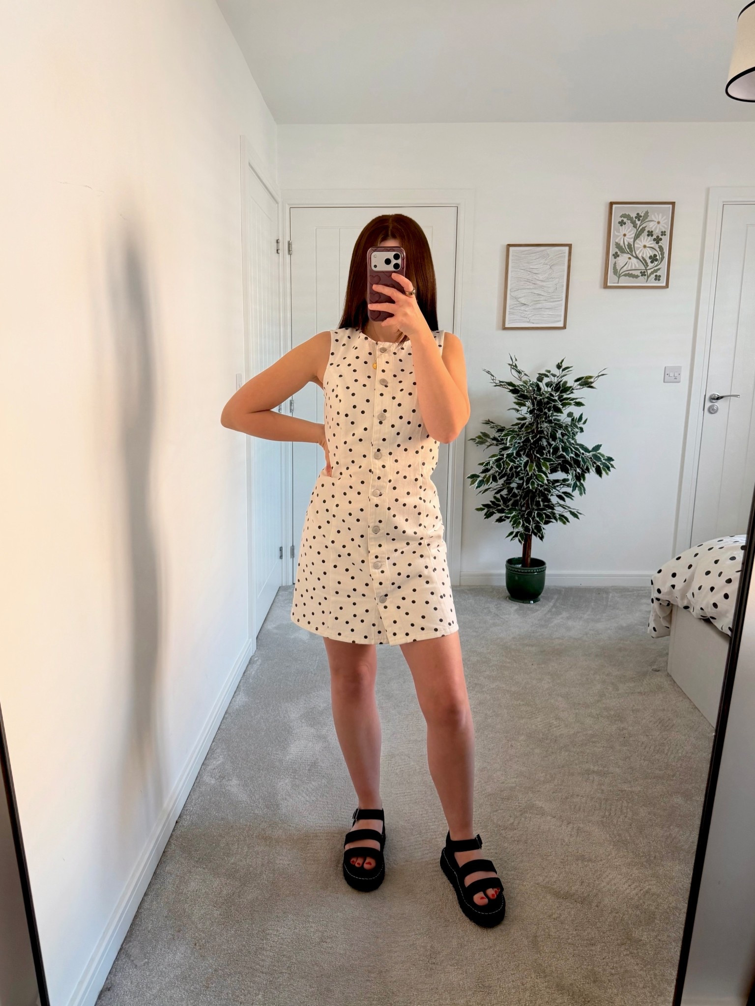 The cutest polka dot dress for spring ✨🤍

Get 45% off DESENIO with code CCLW45B1A


• denim button white and black dress spot trendy uk outfits holiday outfit summer outfit black platform sandals womens vacation outfit pub uk beer garden outfits date night outfit •

#LTKuk #LTKspring #LTKdatenight