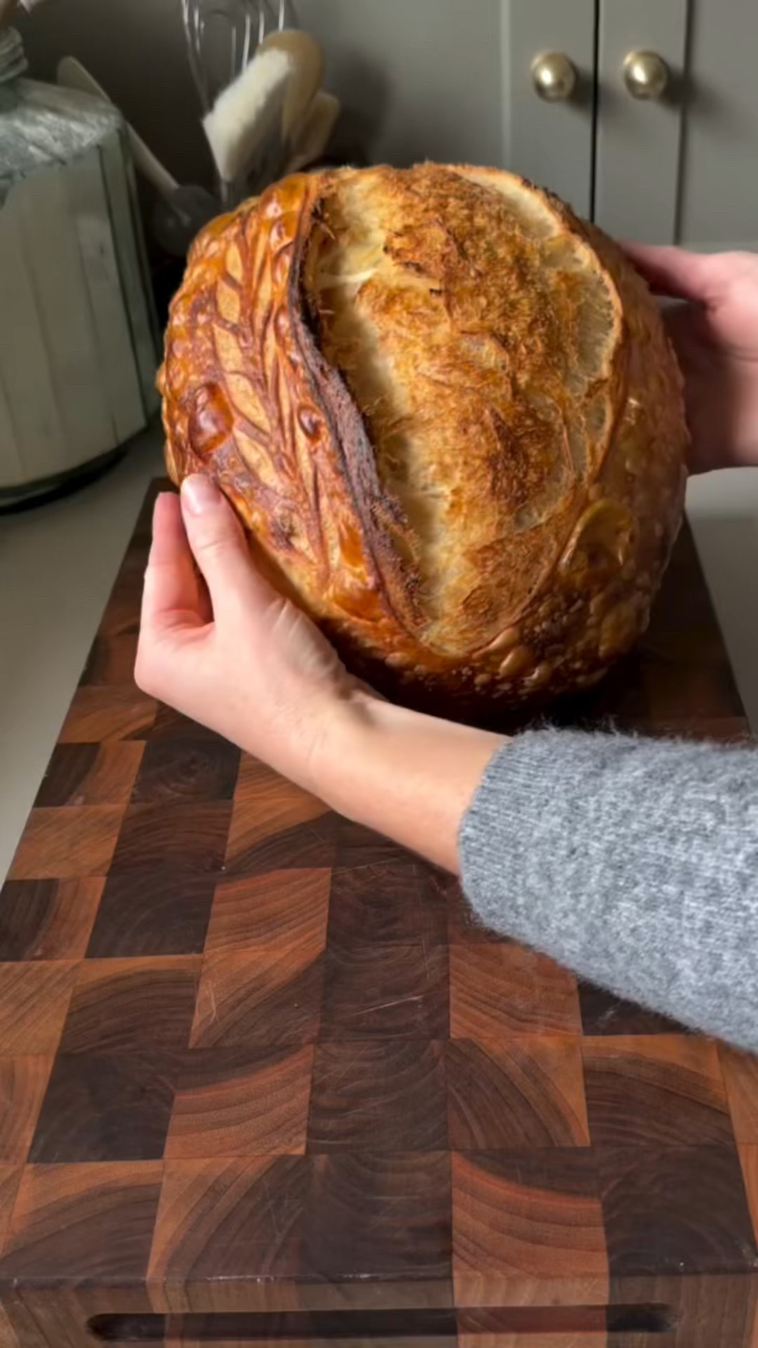 My go-to sourdough bread 🤍 simple, classic, and perfect every time. Soft inside, crusty outside, and so satisfying to bake from scratch. Recipe is on bergbakes.com


sourdough bread, homemade bread, baking from scratch, artisan bread, sourdough baking, bread recipe, kitchen baking, homemade food

#LTKSeasonal #LTKfoodie #LTKHome