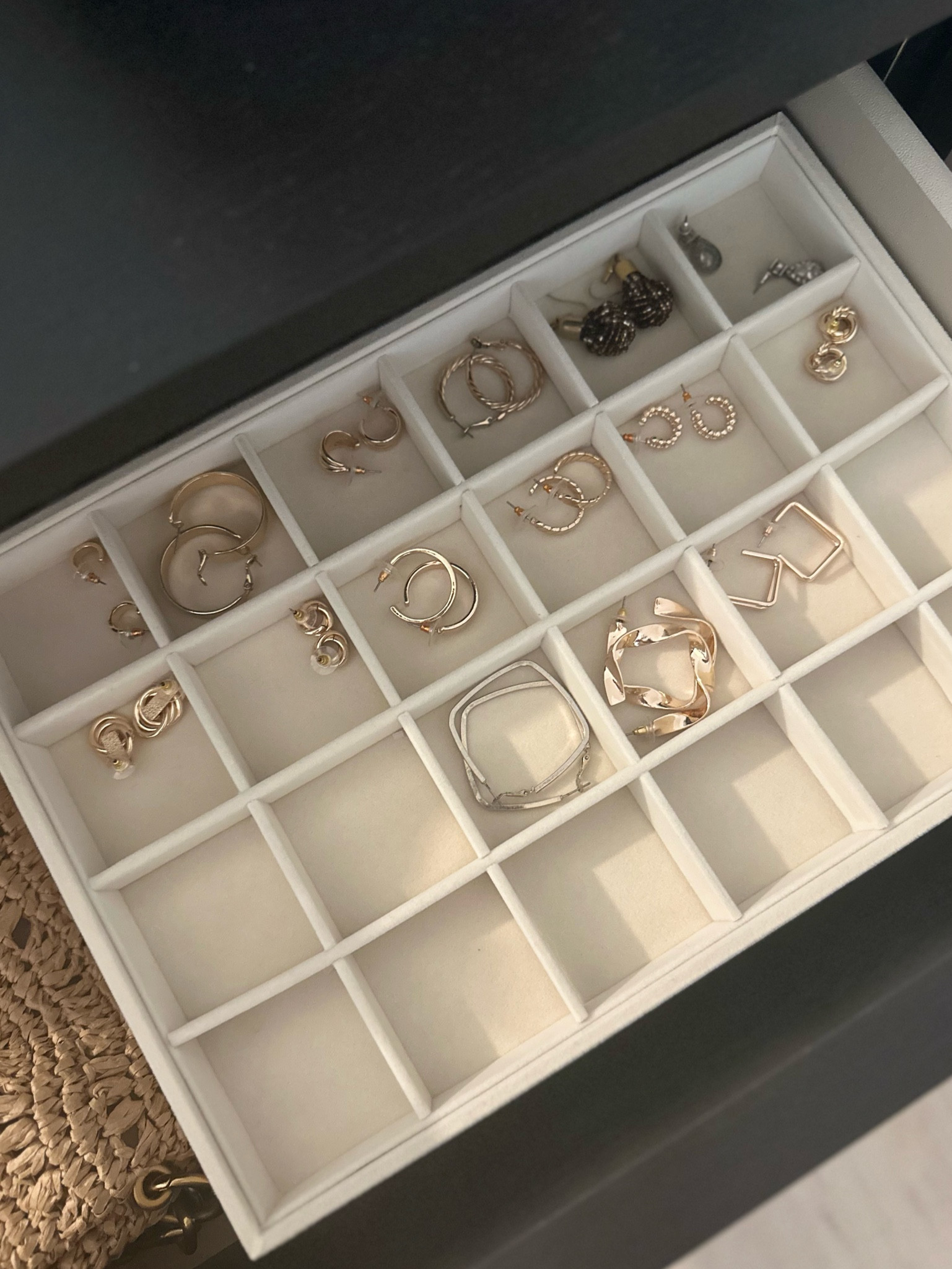 Aesthetic jewelry organizer

#LTKFind #LTKhome #LTKbeauty