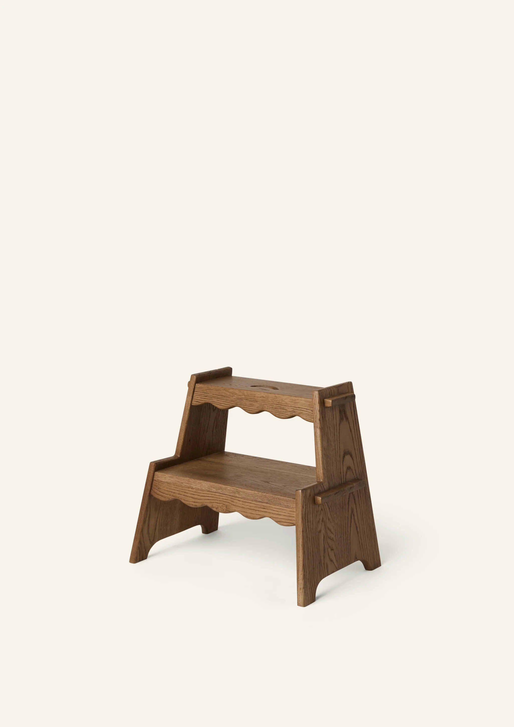 Margot Step Stool in Honey Oak | Häti Home