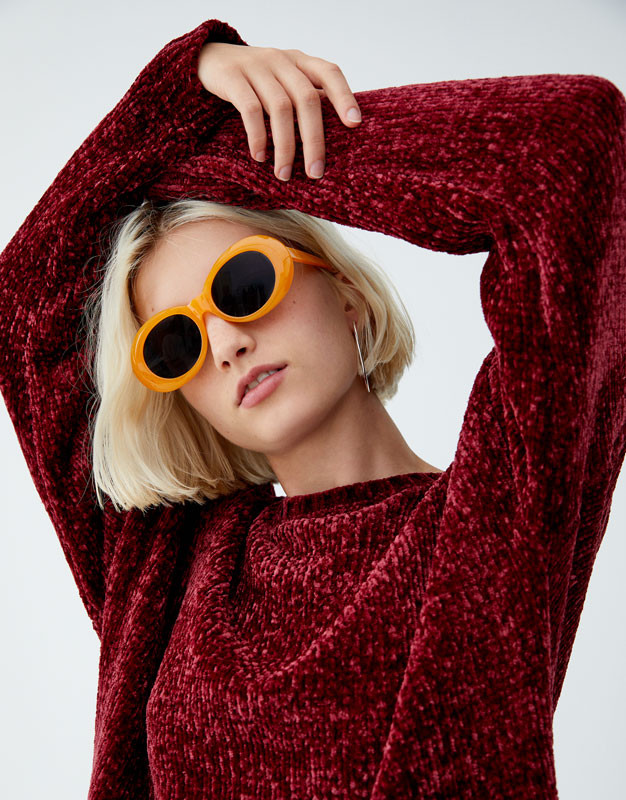 Round neck chenille sweater | Pull & Bear UK