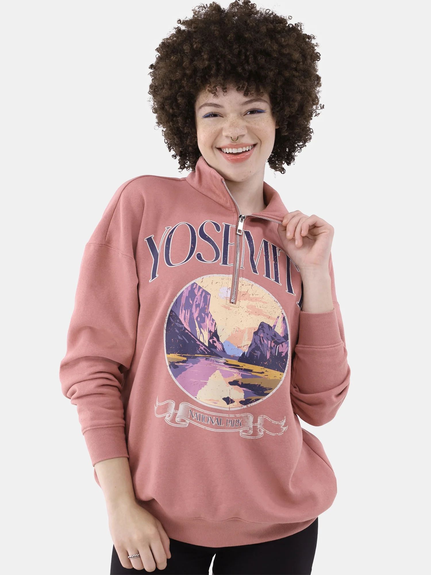 No Boundaries Quarter Zip Graphic Sweatshirt, Women’s and Women’s Plus - Walmart.com | Walmart (US)