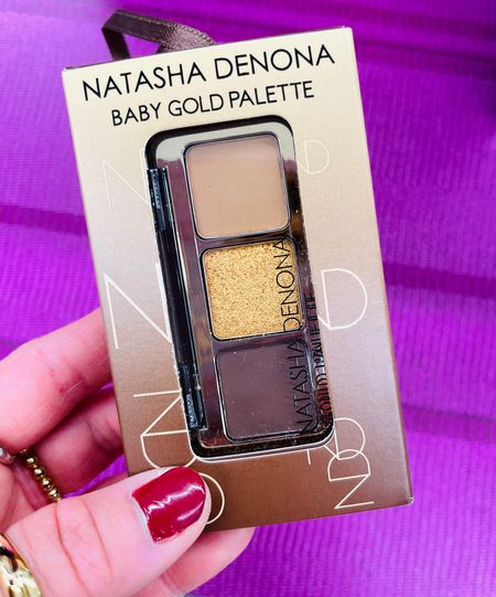 Love Natasha Denona eyeshadow but don’t want to splurge? Here’s the perfect gift- a mini palette perfect from day to night the Baby Gold Palette! This is $19 so it’s such a steal!😱😱These are perfect stocking stuffers, but hurry there’s limited stock in stores, it’s mostly sold out online!😉💋💋


#ltkgifts #giftsunder50 #ltkseasonal #ltkstyletip #natashadenona #ltktravel #giftsets #makeupgifts #sephora

#LTKbeauty #LTKGiftGuide #LTKHoliday
