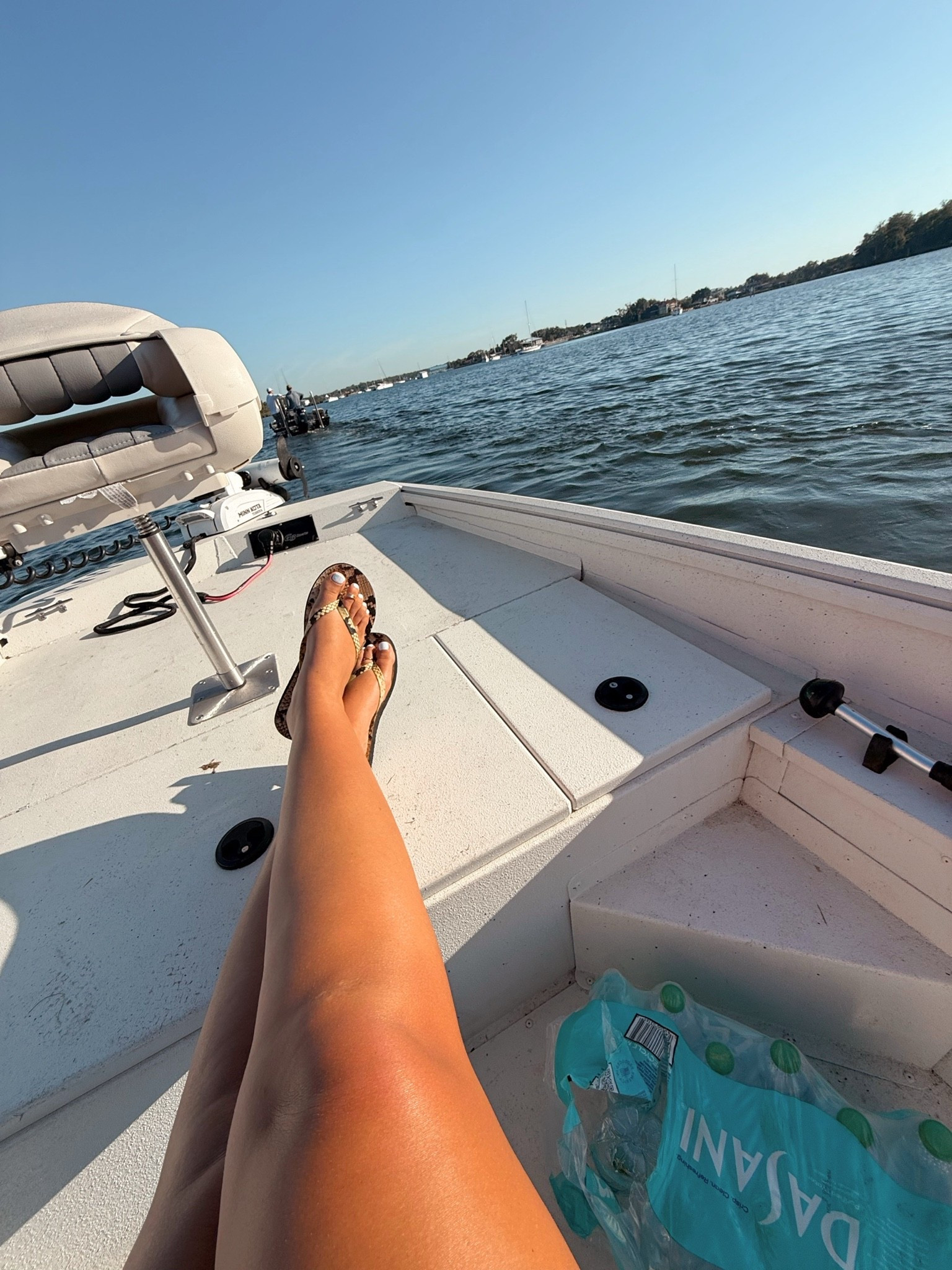 Favorite boat fill flops & tanning stuff☀️

#LTKdayinmylife #LTKSwim #LTKActive