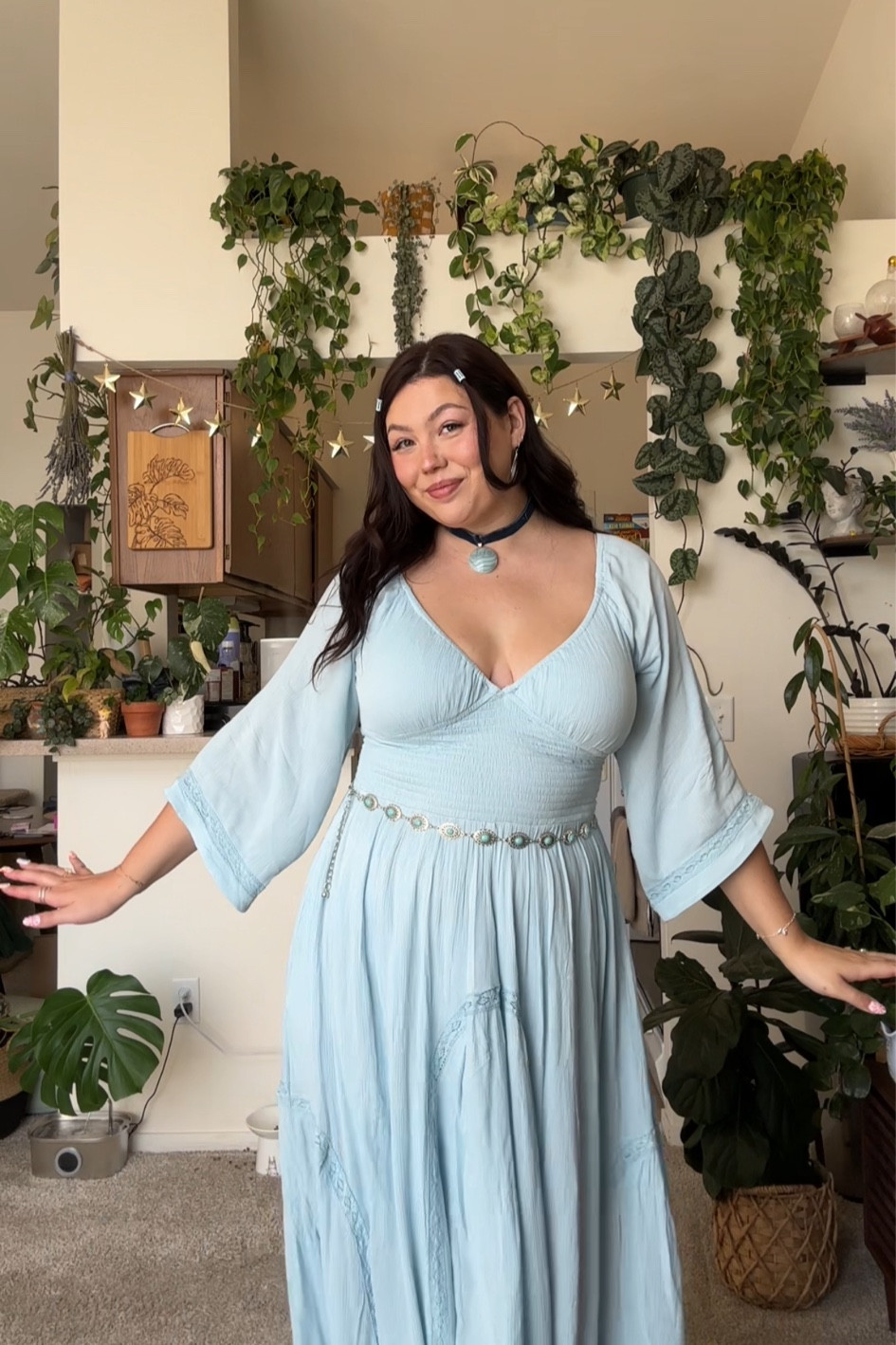 Size M in dress! And the beads I bought a good pack from Amazon and used gel polish to paint some blue #kataracosplay #freepeople