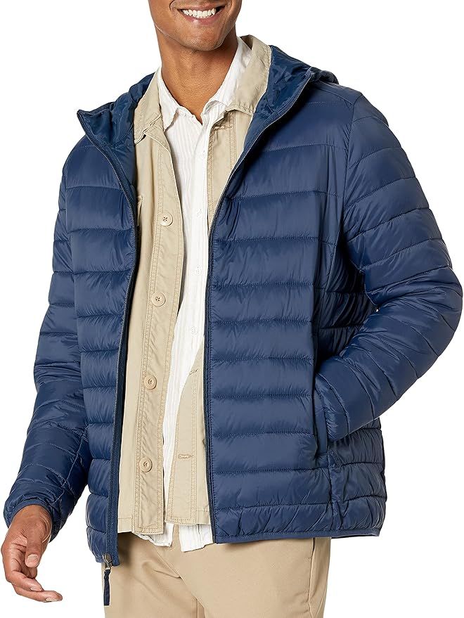 Amazon Essentials Men's Lightweight Water-Resistant Packable Hooded Puffer Jacket | Amazon (US)