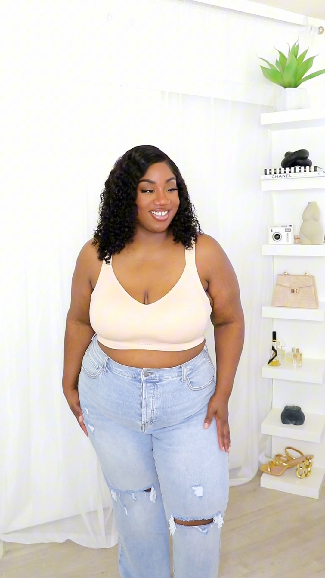 Bra Essentials ❤️ Wearing the below bra's in 2 different colors #comfelie #plussize #bra #roundup #lacenleopard

#LTKPlusSize #LTKFindsUnder50 #LTKStyleTip