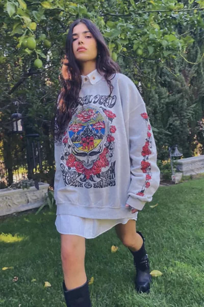 Grateful Dead Skull Pullover Sweatshirt | Urban Outfitters (US and RoW)
