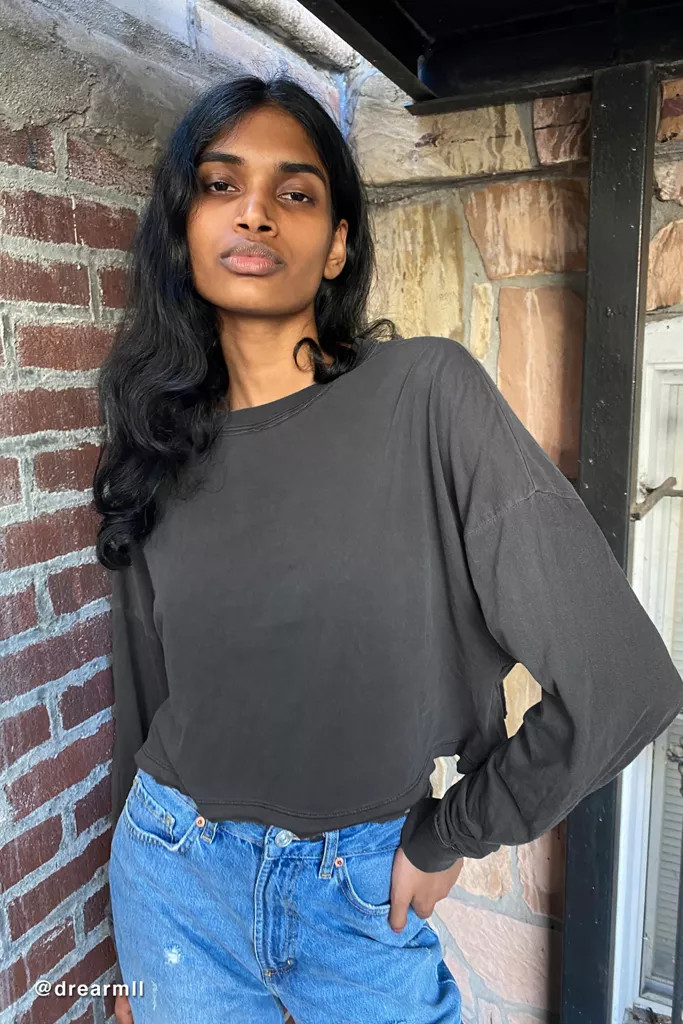 BDG Astrid Oversized Long Sleeve Cropped Tee | Urban Outfitters (US and RoW)