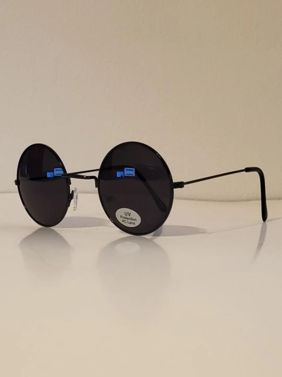 Vintage Round Teashade Sunglasses // Black Metal Frames // Hippie Shades // Retro John Lennon // ... | Etsy (US)
