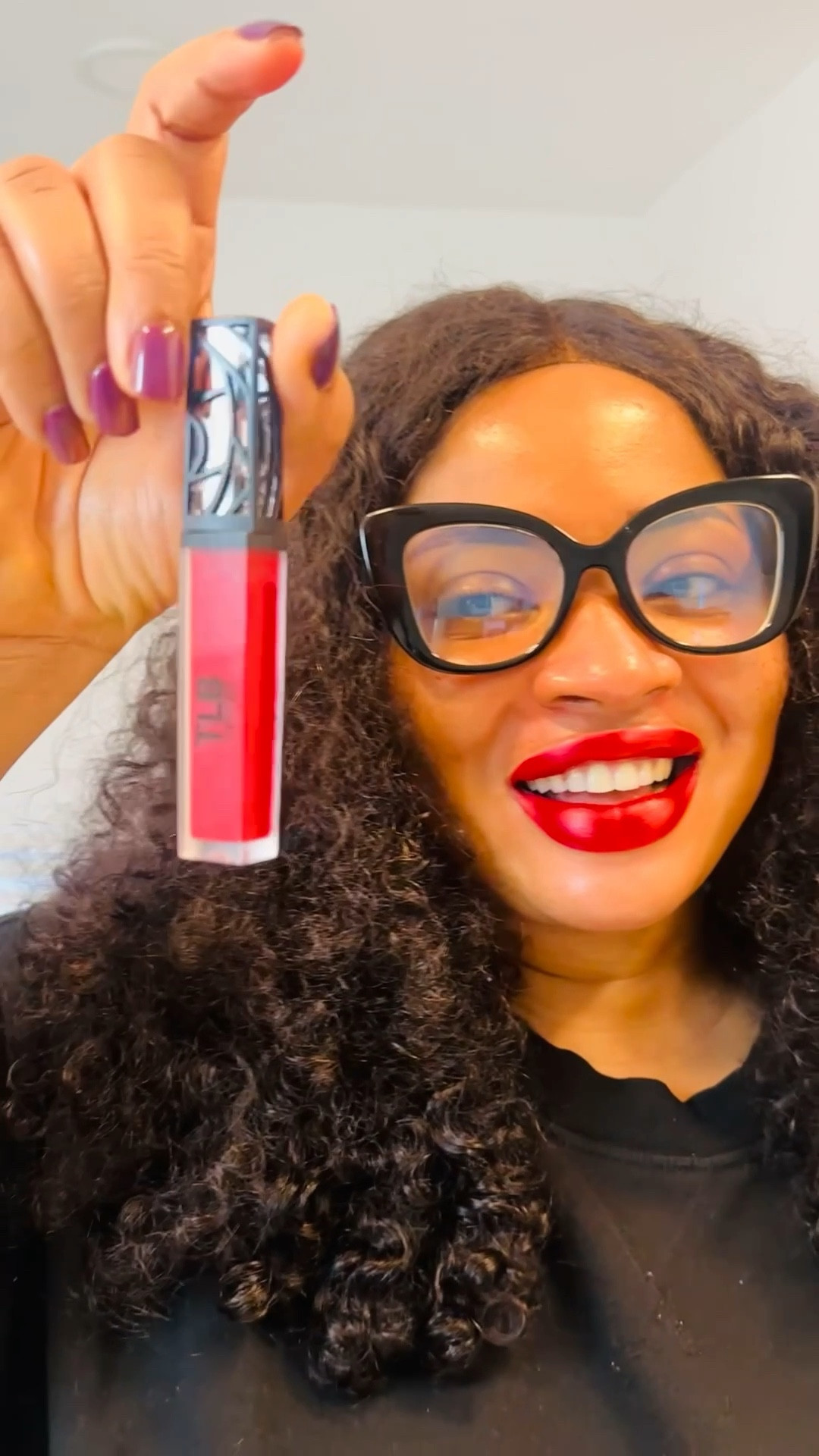 Holiday red Lipstick- The Lip Bar : Bawse Lady

#LTKselfcare #LTKBeauty #LTKFindsUnder50