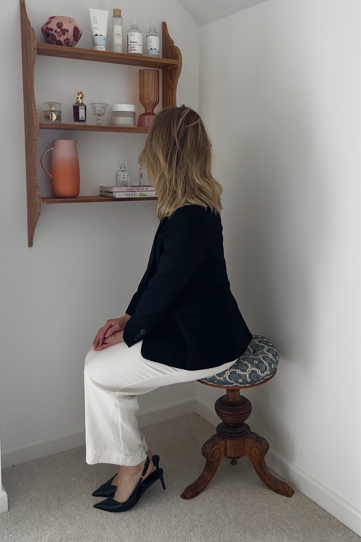 The colours that define timeless style; black and white🖤🤍 Here I style a classic black blazer with a simple pair of white silk suit trousers for an easy and effortlessly stylish look for the office or evenings out!

#LTKuk #LTKluxury #LTKwinter