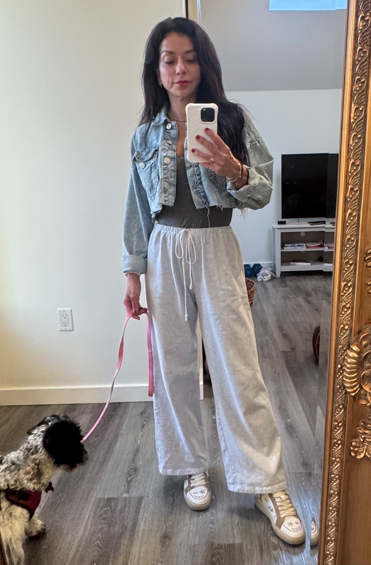 Best sweatpants and cropped denim jacket😍

#LTKootd #LTKdayinmylife #LTKActive