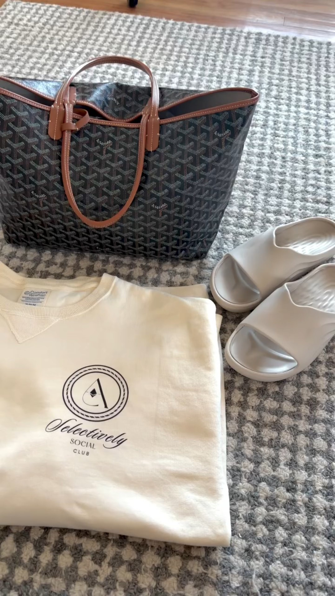 Love this crew from @akaliaofficial thank you!!