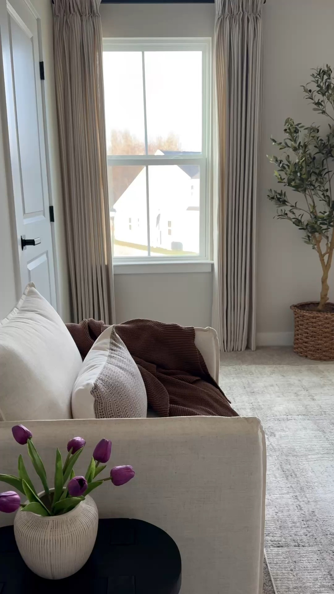 Olive tree, home office, moss

#LTKSpringSale #LTKSaleAlert #LTKSeasonal